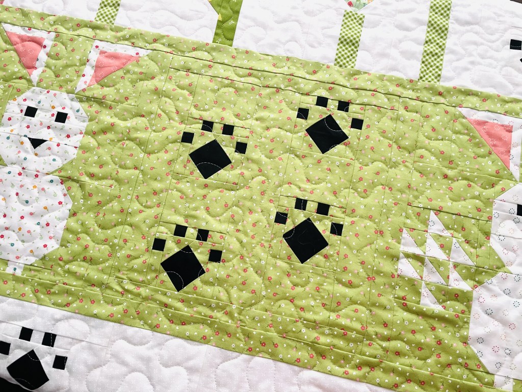 Puppy Paws Quilt Block – Month 7 – My Little Adventure Quilt